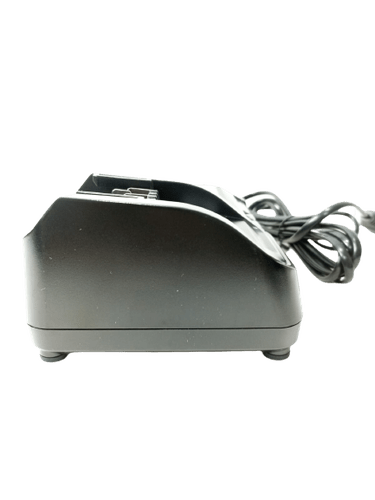 Carregador Bivolt DC10SB Para Baterias 12V Linha CXT Makita 