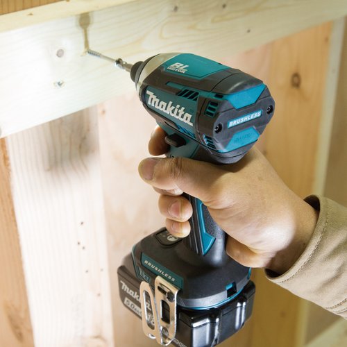 Dlx2412t Kit Combo De Ferramentas Dhp486 + Dtd154 18v Makita 