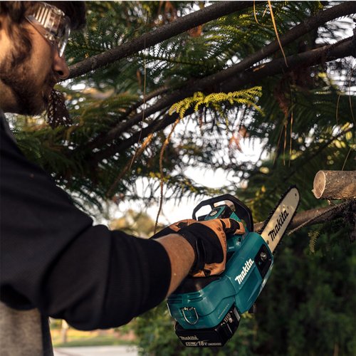 Motosserra 250mm A Bateria 18V Duc254z Makita + Brinde
