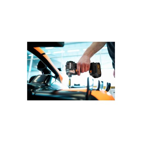 Kit Parafusadeira/Furadeira Dewalt x McLaren DCK200ME2GT