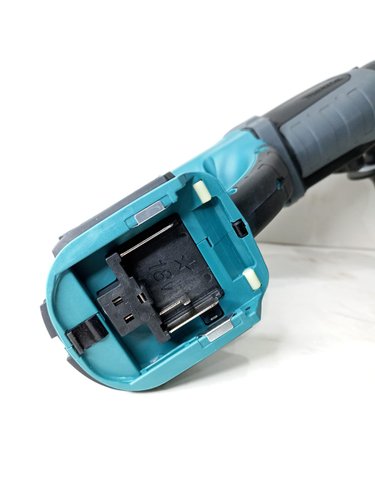 Martelete Combinado A Bateria 18V Dhr202z Makita